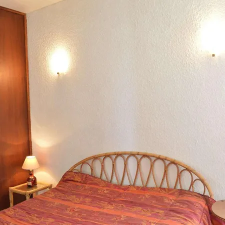 A 50m De La Plage, 2 Chambres, 1 Balcon, Quartier Du Port Tranquille - Fr-1-229d-77 *