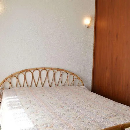 A 50m De La Plage, 2 Chambres, 1 Balcon, Quartier Du Port Tranquille - Fr-1-229d-77